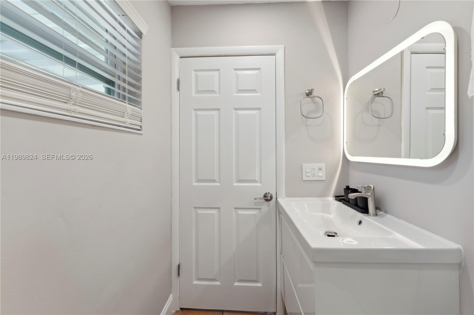 1111 SW 5th St, Boca Raton FL 33486