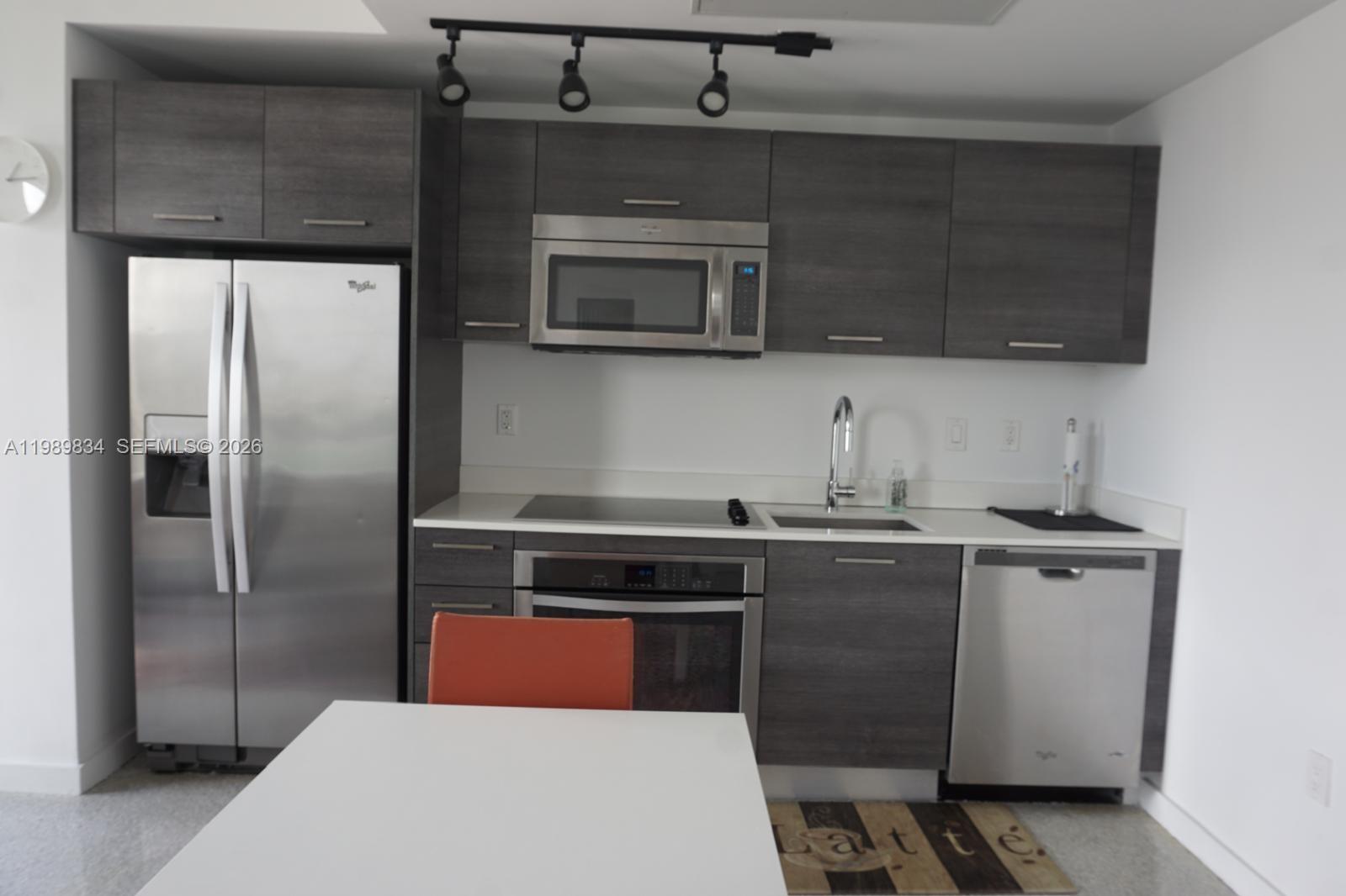 151 SE 1st  St #3304, Miami FL 33131