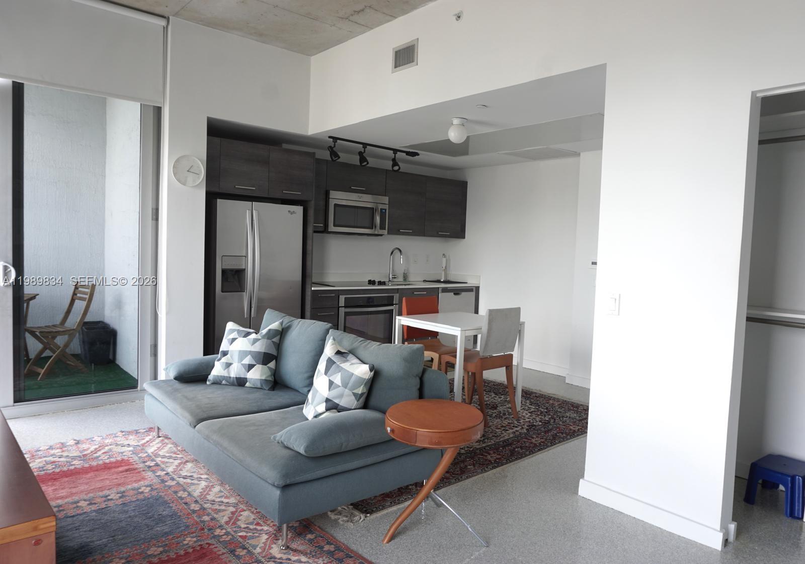 151 SE 1st  St #3304, Miami FL 33131