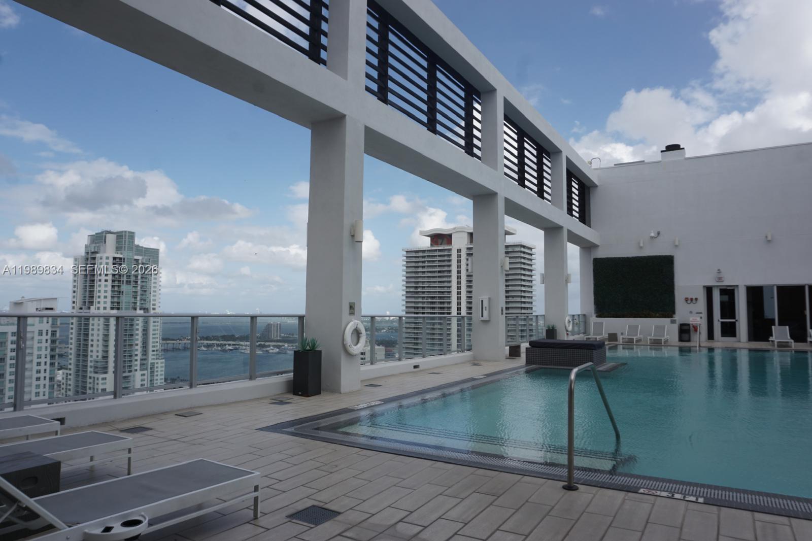 151 SE 1st  St #3304, Miami FL 33131