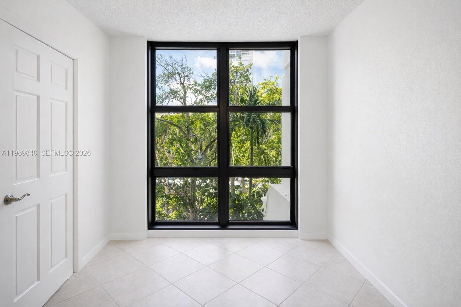 1121 Crandon Blvd #F206, Key Biscayne FL 33149