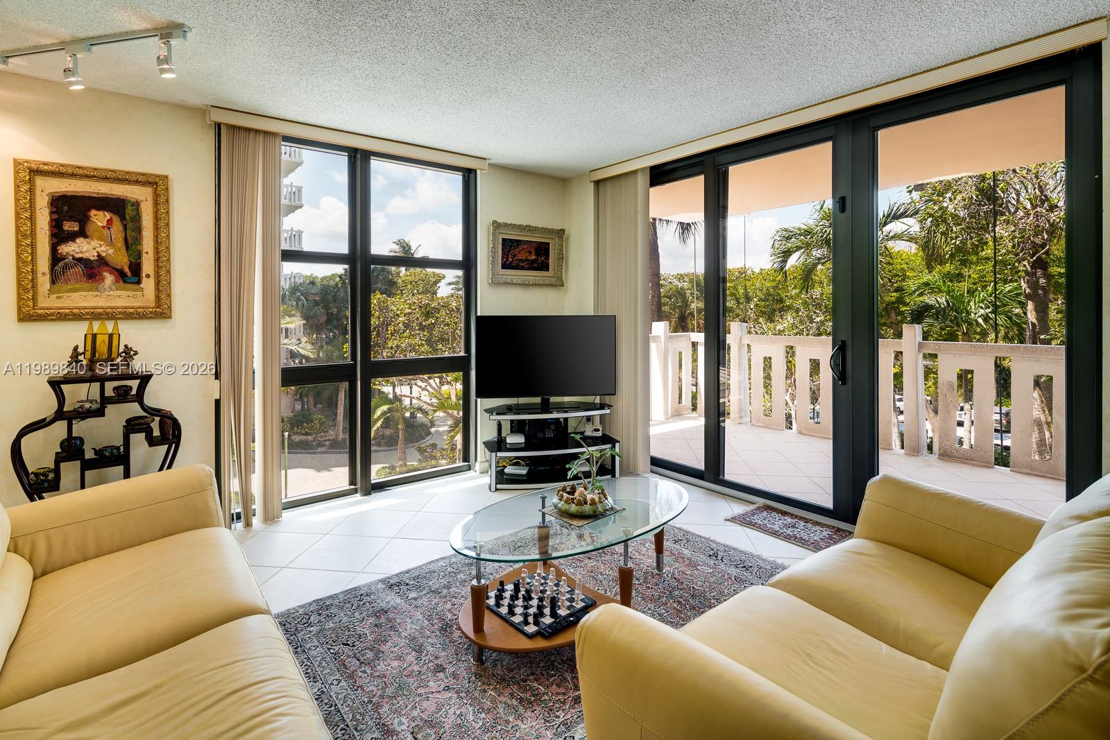 1121 Crandon Blvd #F206, Key Biscayne FL 33149