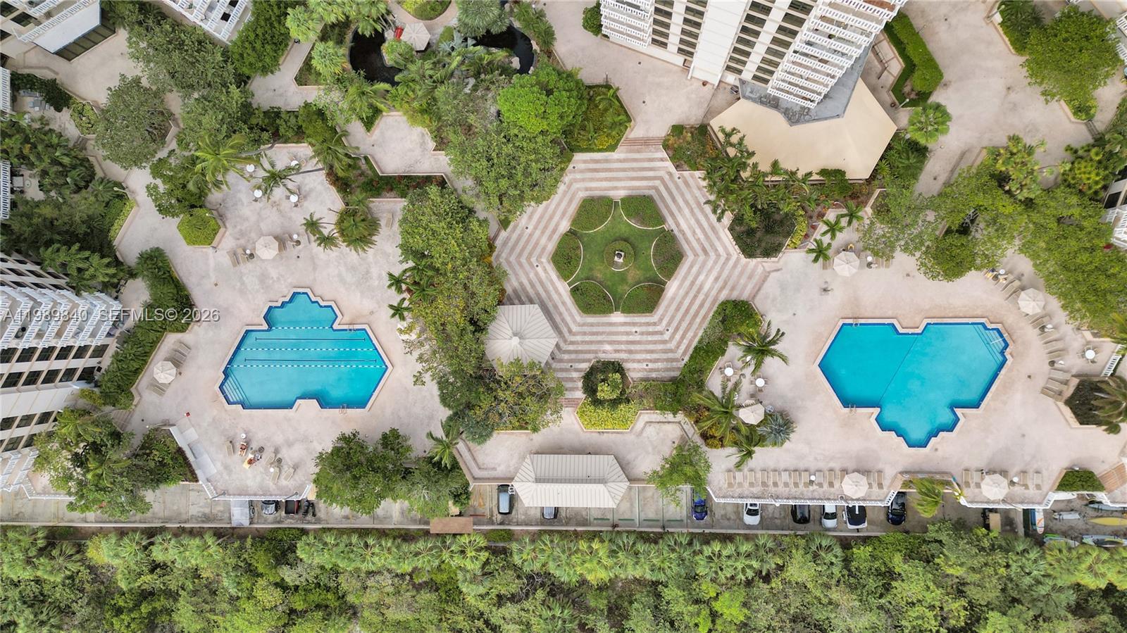 1121 Crandon Blvd #F206, Key Biscayne FL 33149