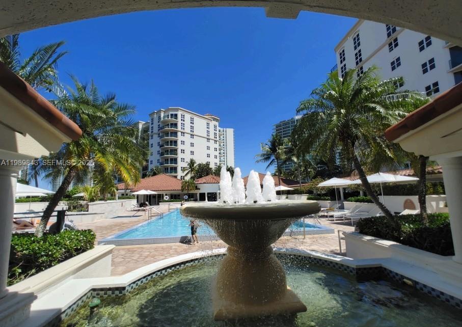 20000 E Country Club Dr #201, Aventura FL 33180