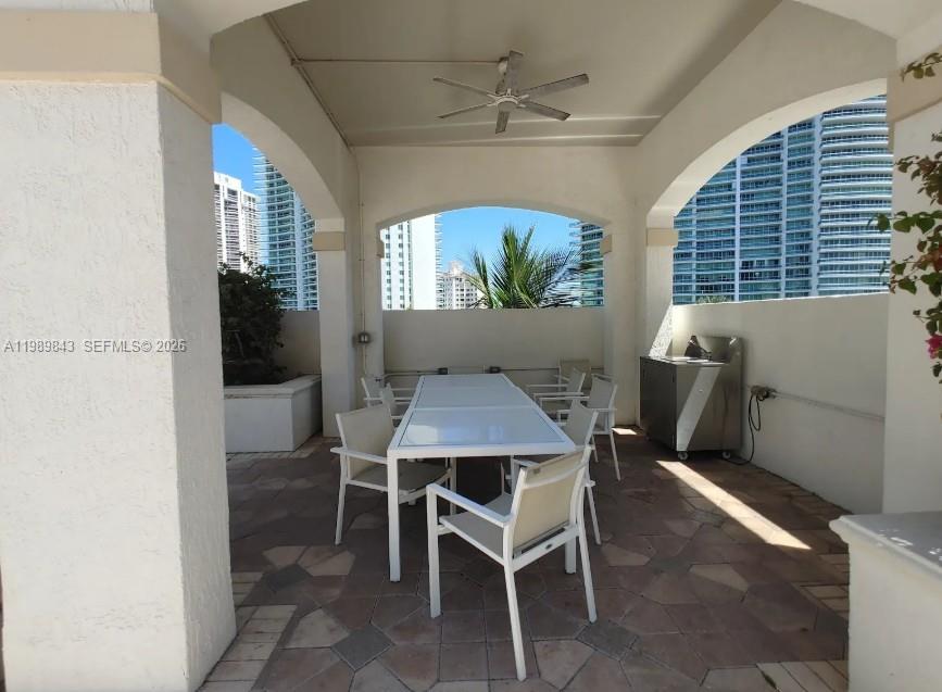 20000 E Country Club Dr #201, Aventura FL 33180