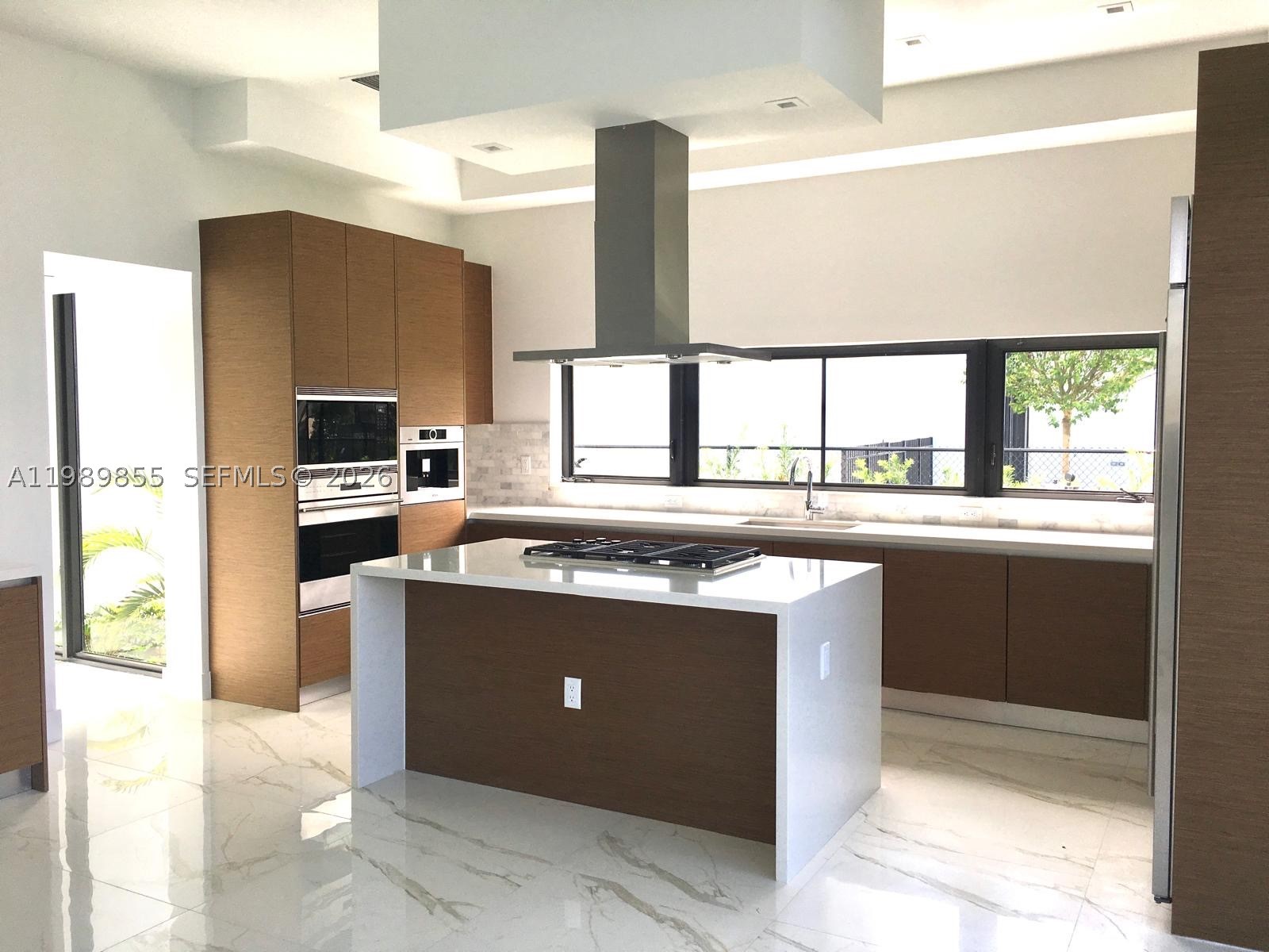 16580 Sunset Way #16580, Weston FL 33326
