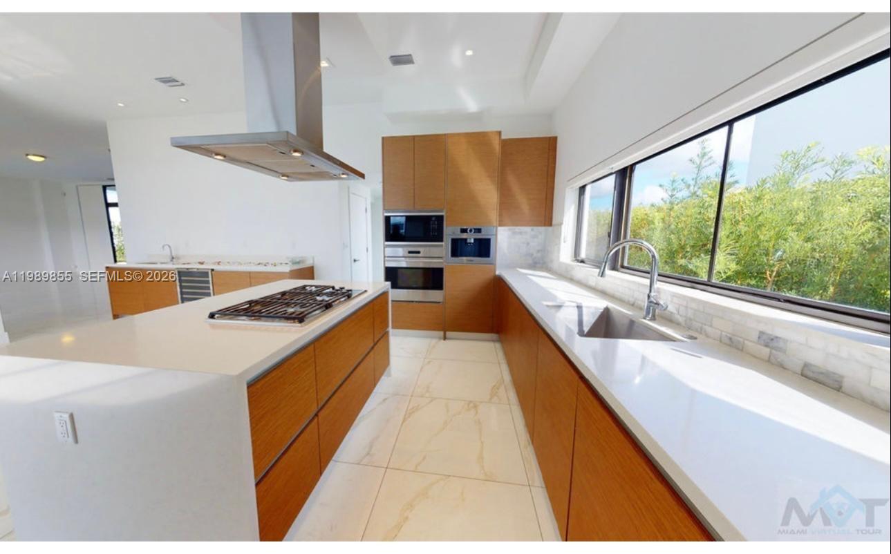 16580 Sunset Way #16580, Weston FL 33326