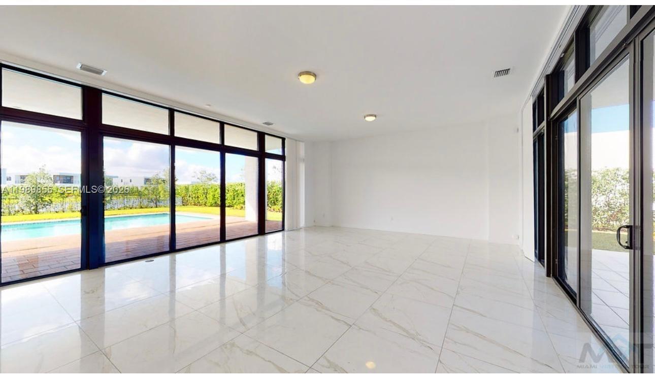 16580 Sunset Way #16580, Weston FL 33326