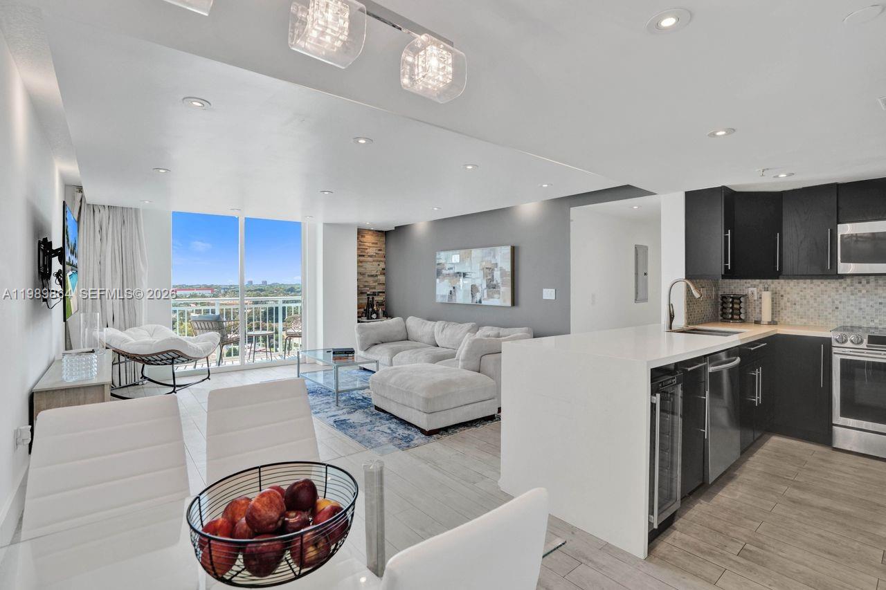 3000 Coral Way #1114, Miami FL 33145