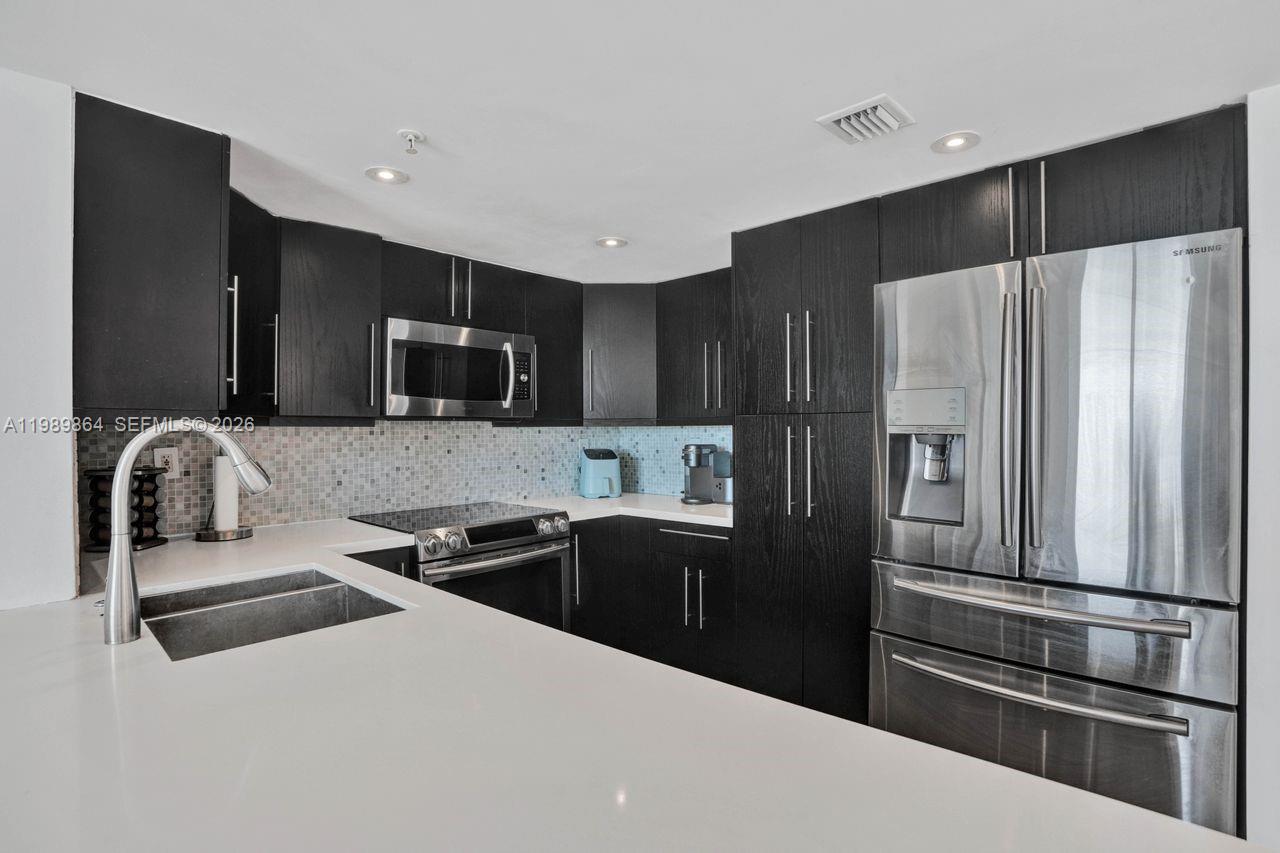 3000 Coral Way #1114, Miami FL 33145