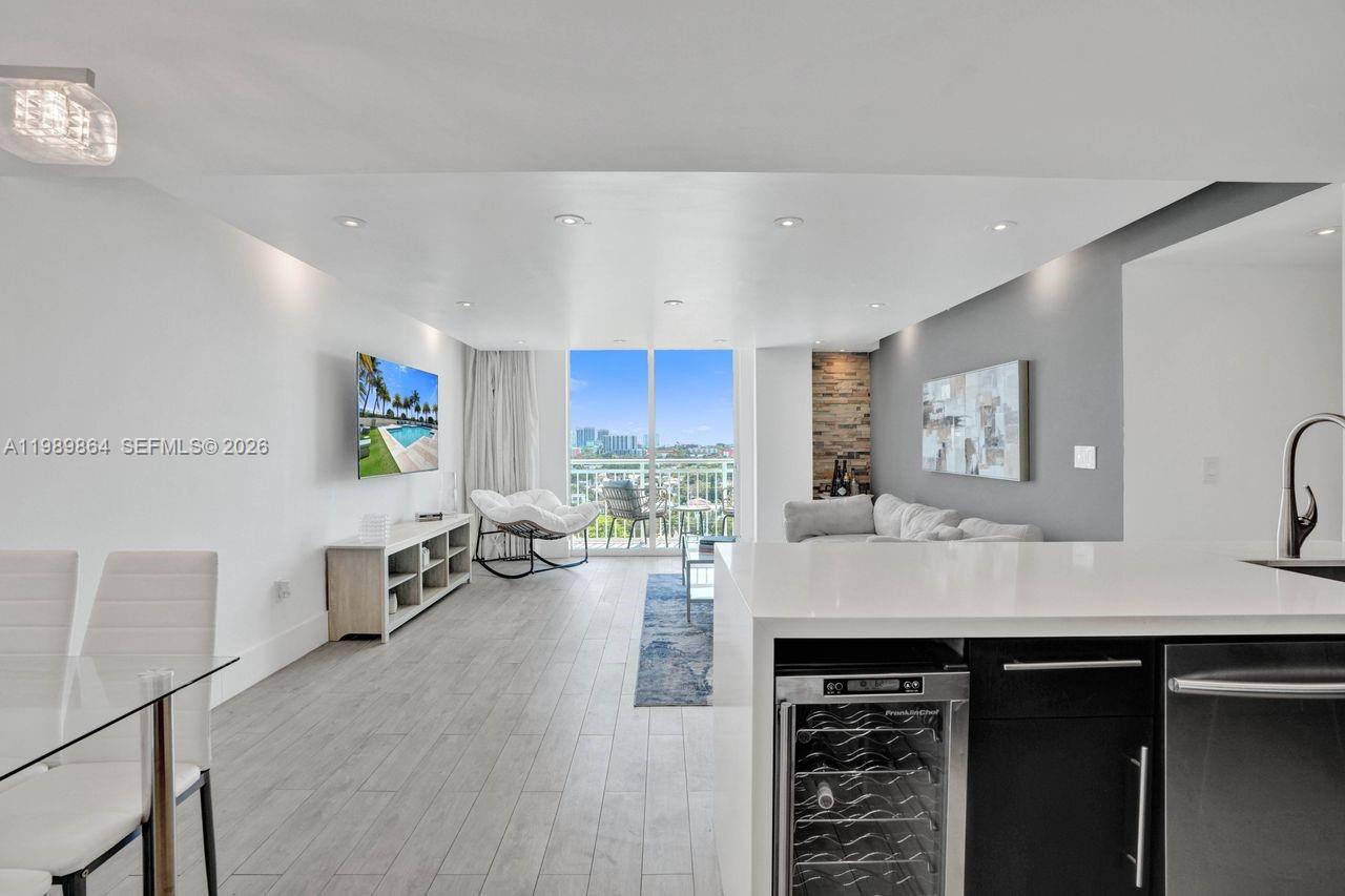 3000 Coral Way #1114, Miami FL 33145