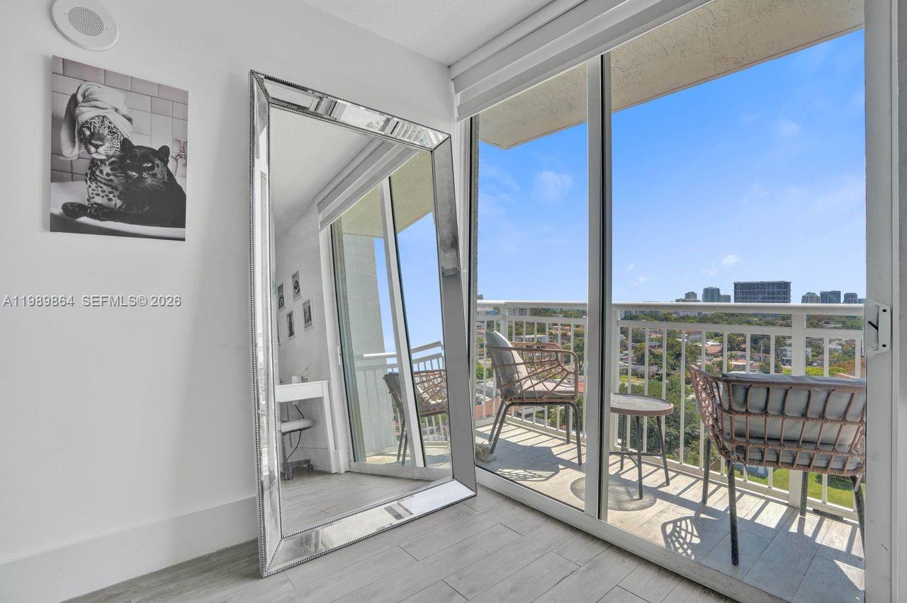 3000 Coral Way #1114, Miami FL 33145