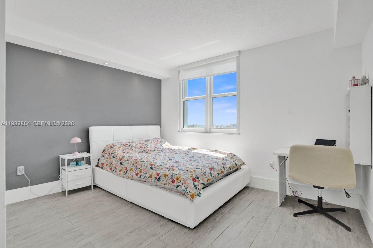 3000 Coral Way #1114, Miami FL 33145