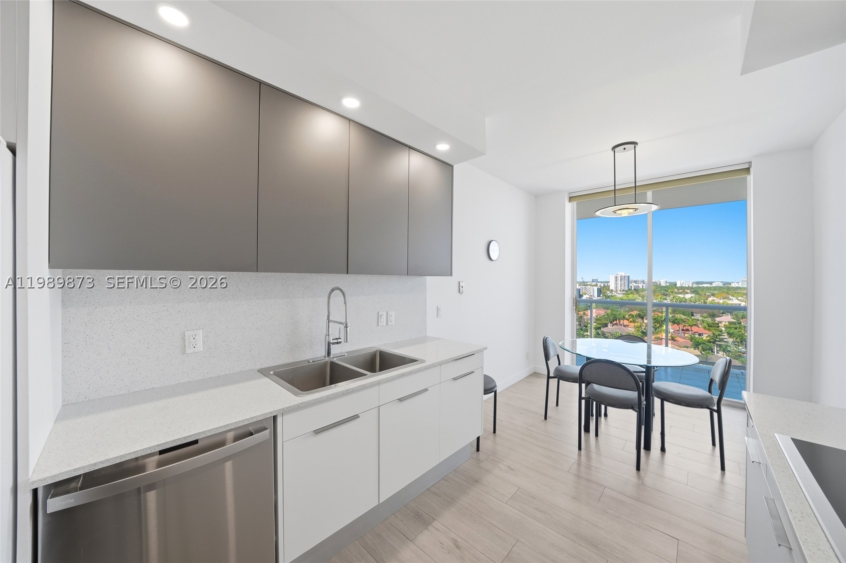 3801 NE 207th St #1203, Aventura FL 33180