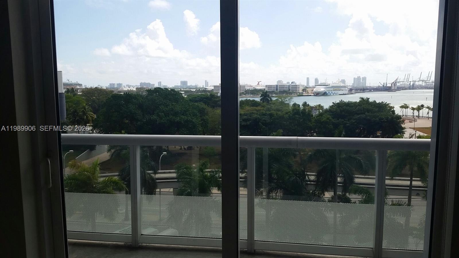 50 Biscayne Blvd #507, Miami FL 33132