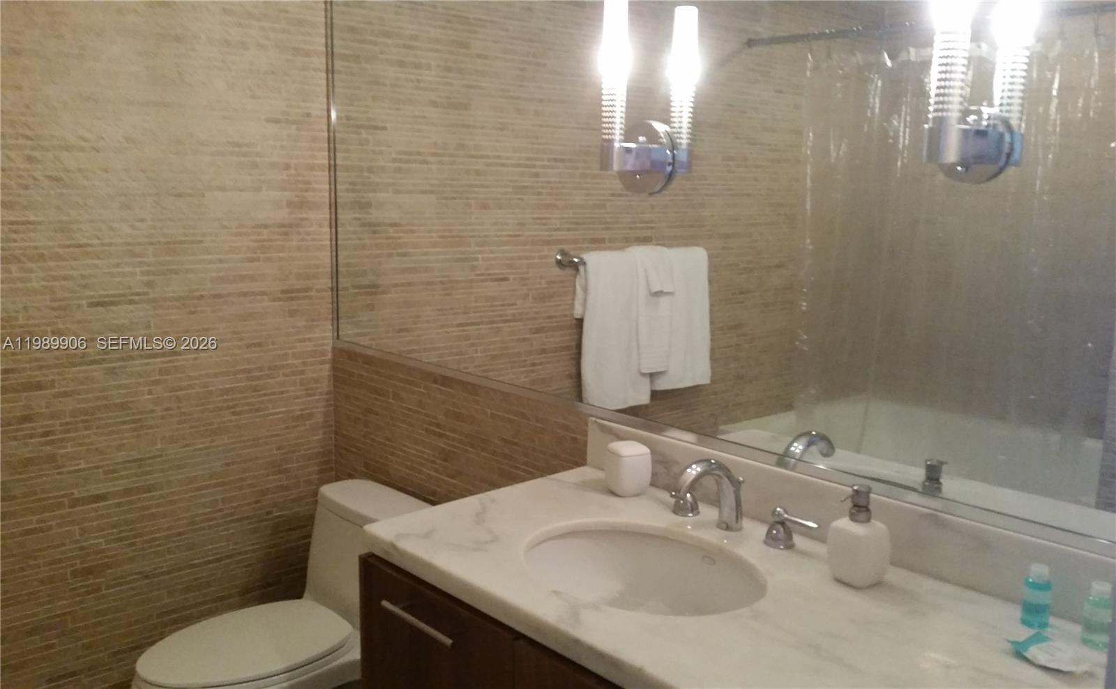50 Biscayne Blvd #507, Miami FL 33132