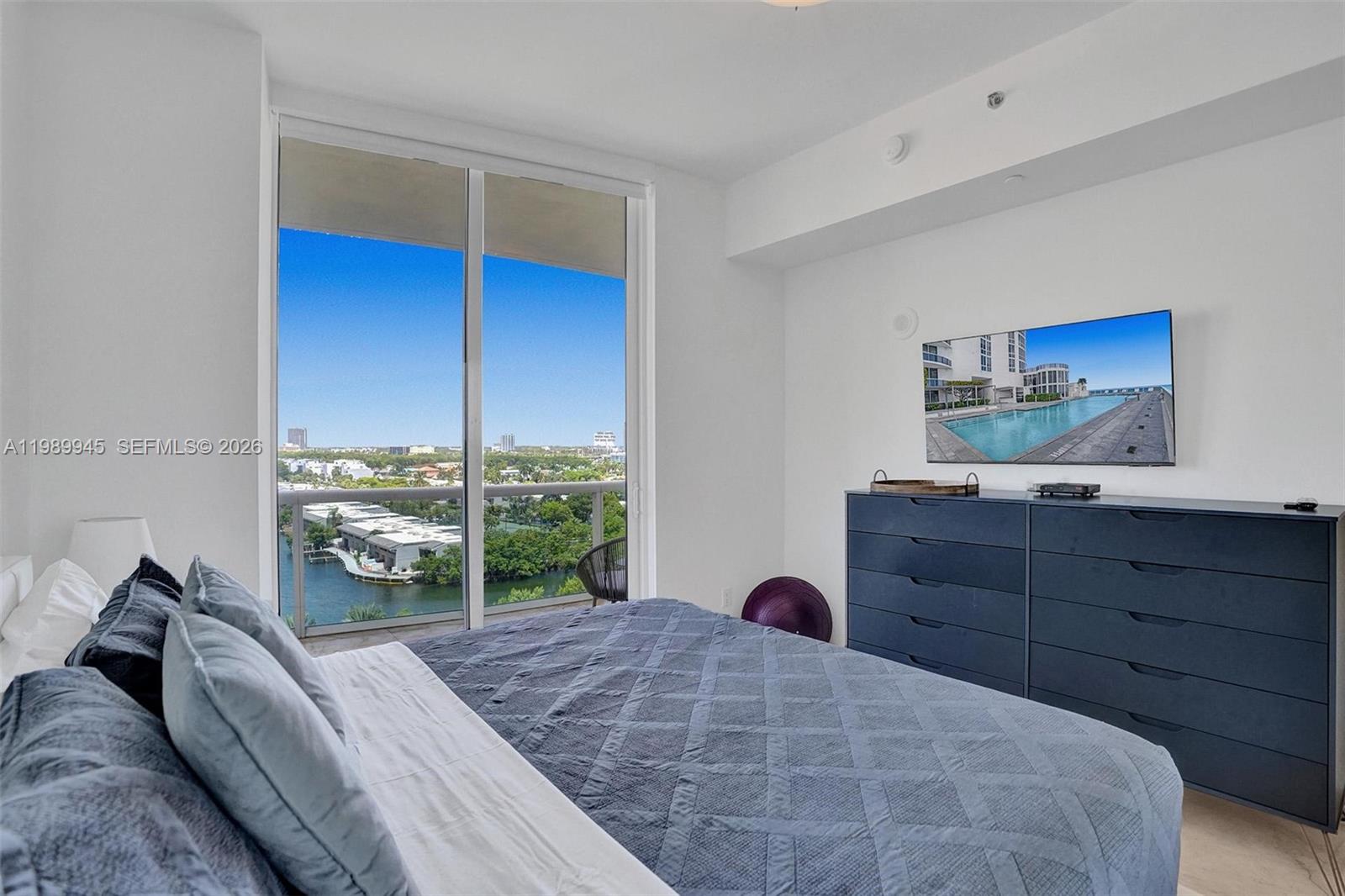 16001 Collins Ave #805, Sunny Isles Beach FL 33160
