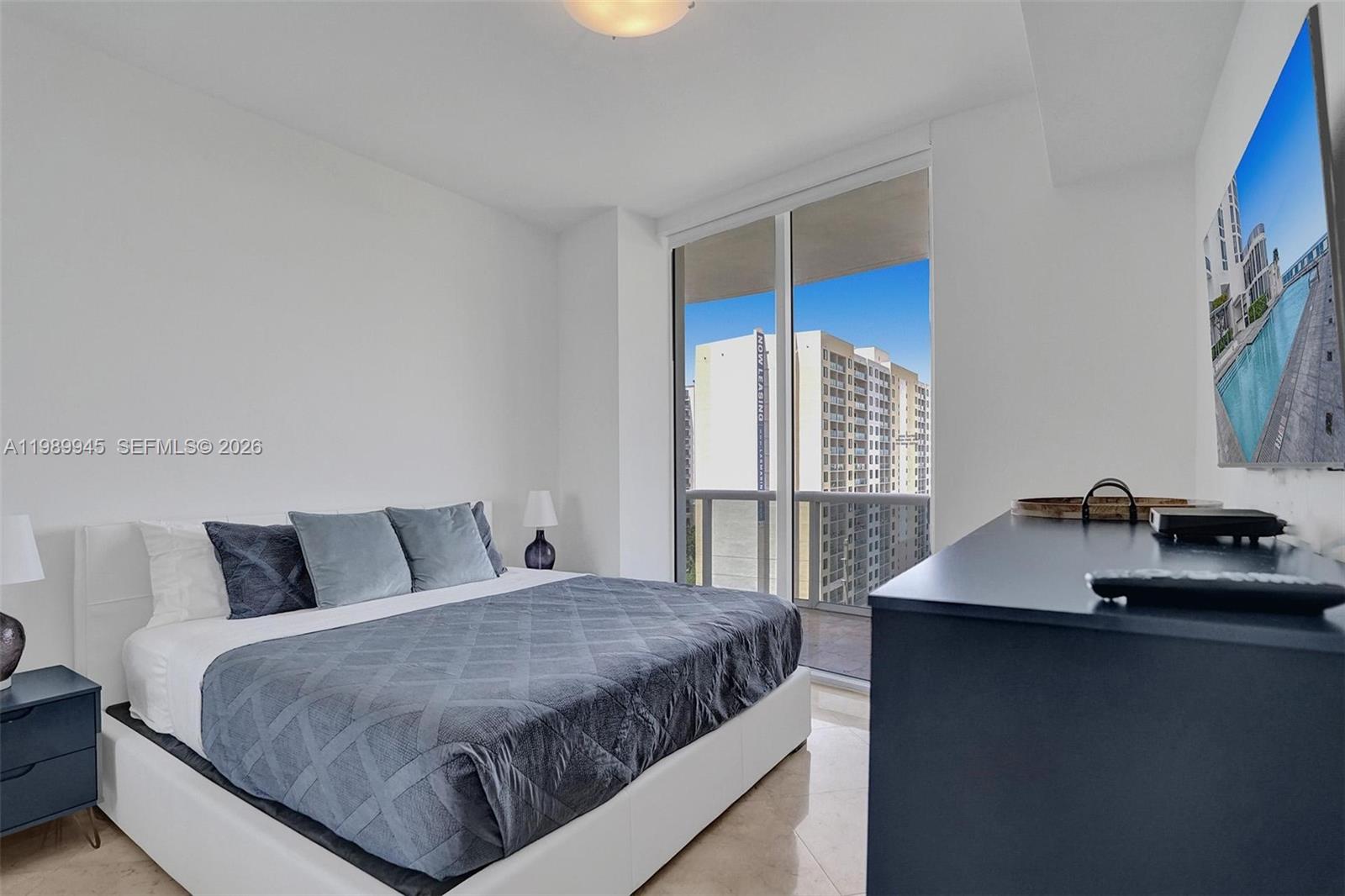 16001 Collins Ave #805, Sunny Isles Beach FL 33160