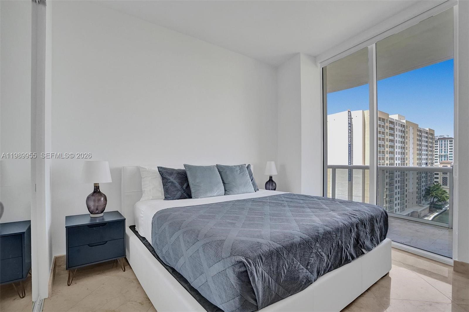 16001 Collins Ave #805, Sunny Isles Beach FL 33160