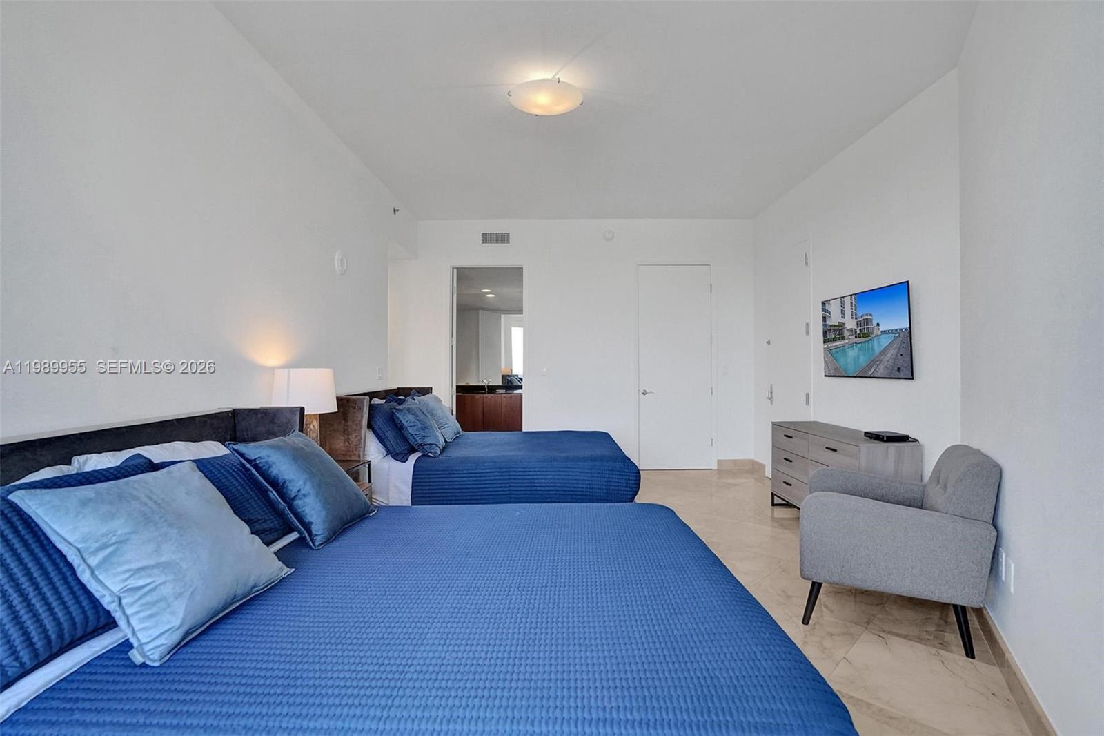 16001 Collins Ave #805, Sunny Isles Beach FL 33160