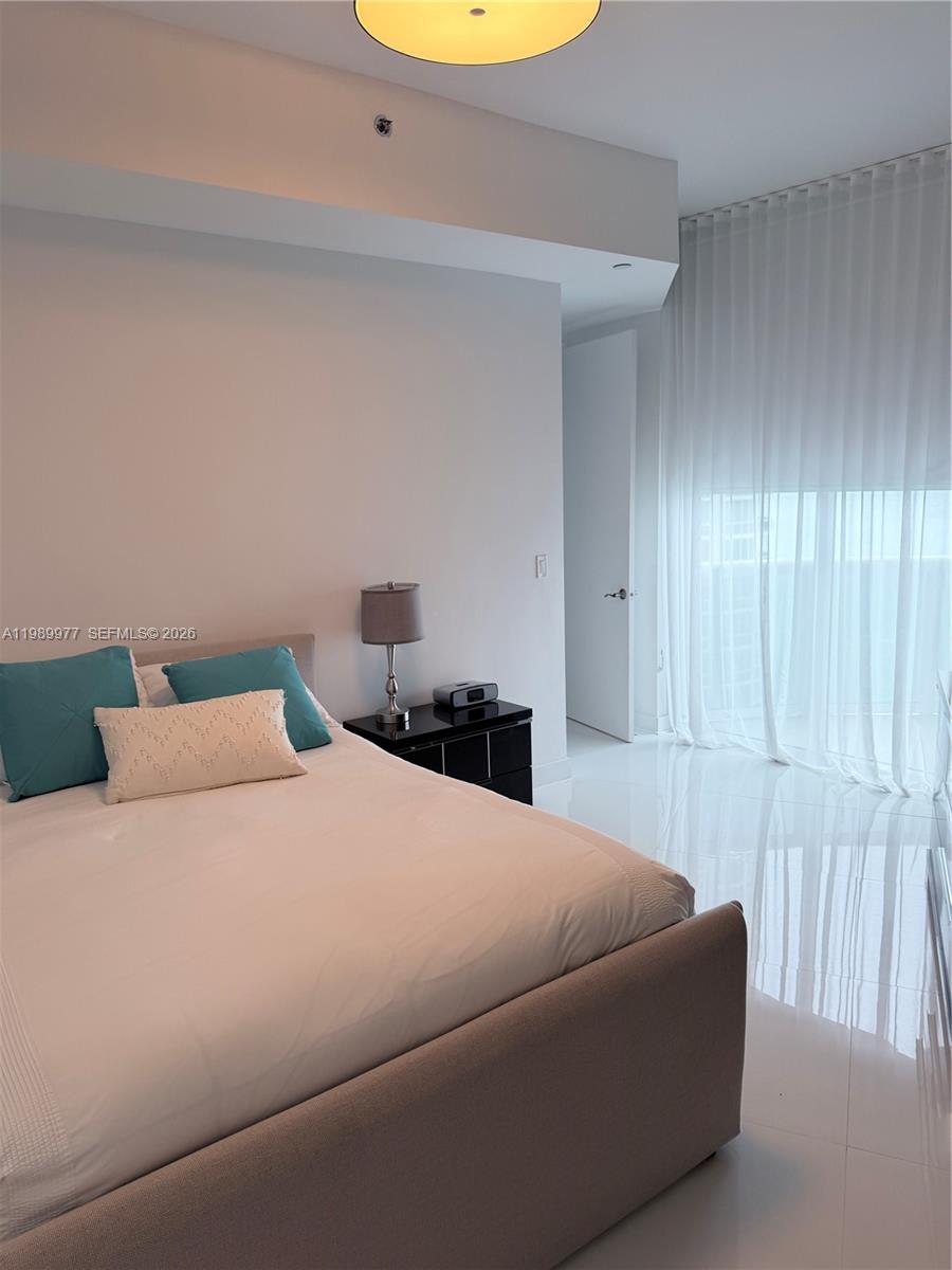 15811 Collins Ave #1803, Sunny Isles Beach FL 33160