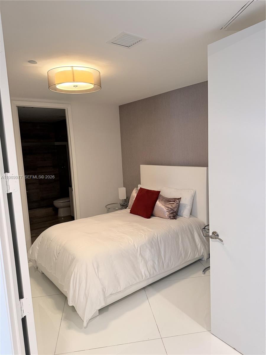 15811 Collins Ave #1803, Sunny Isles Beach FL 33160