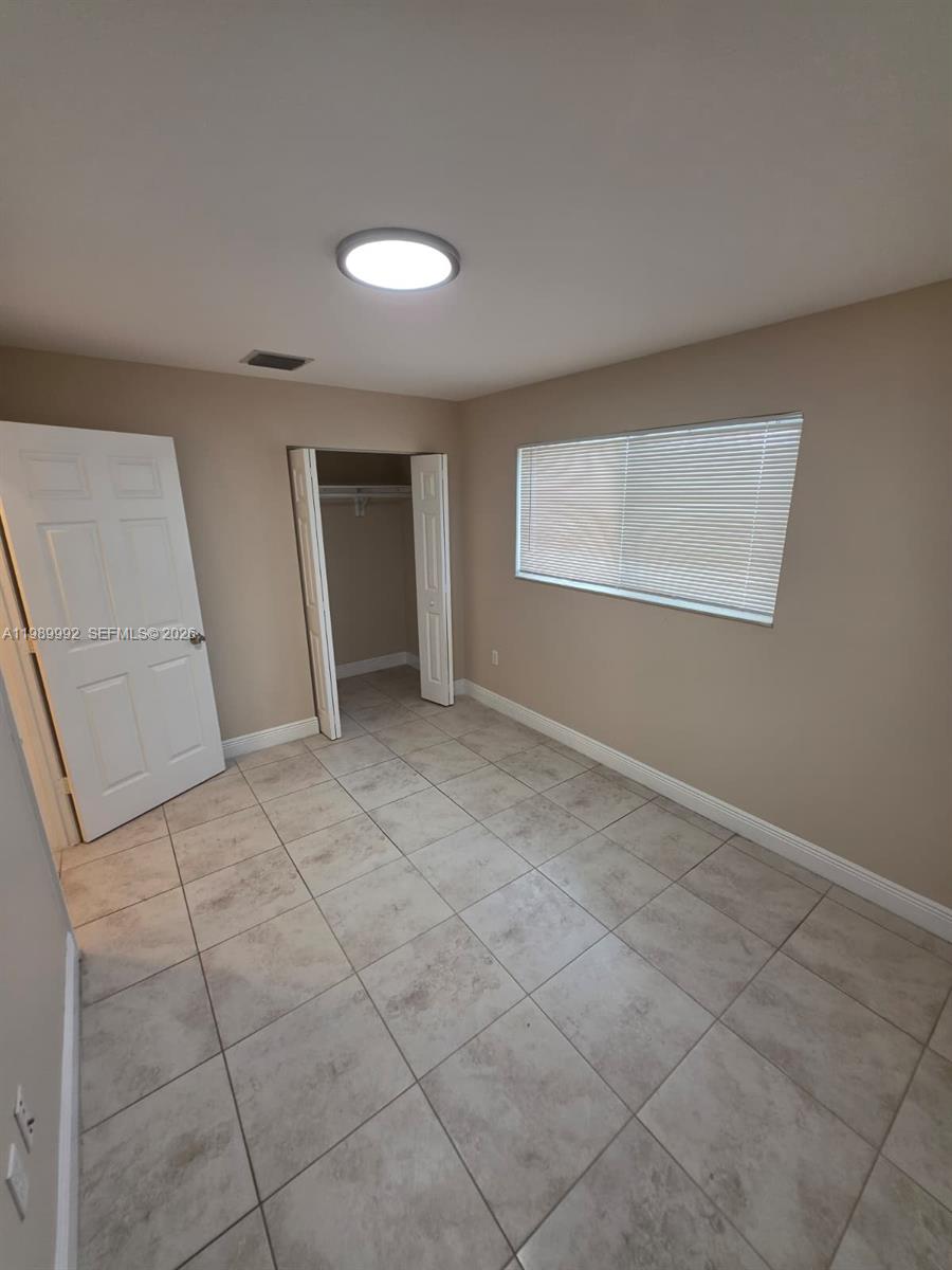 1990 NW 4th Ct #7, Miami FL 33136