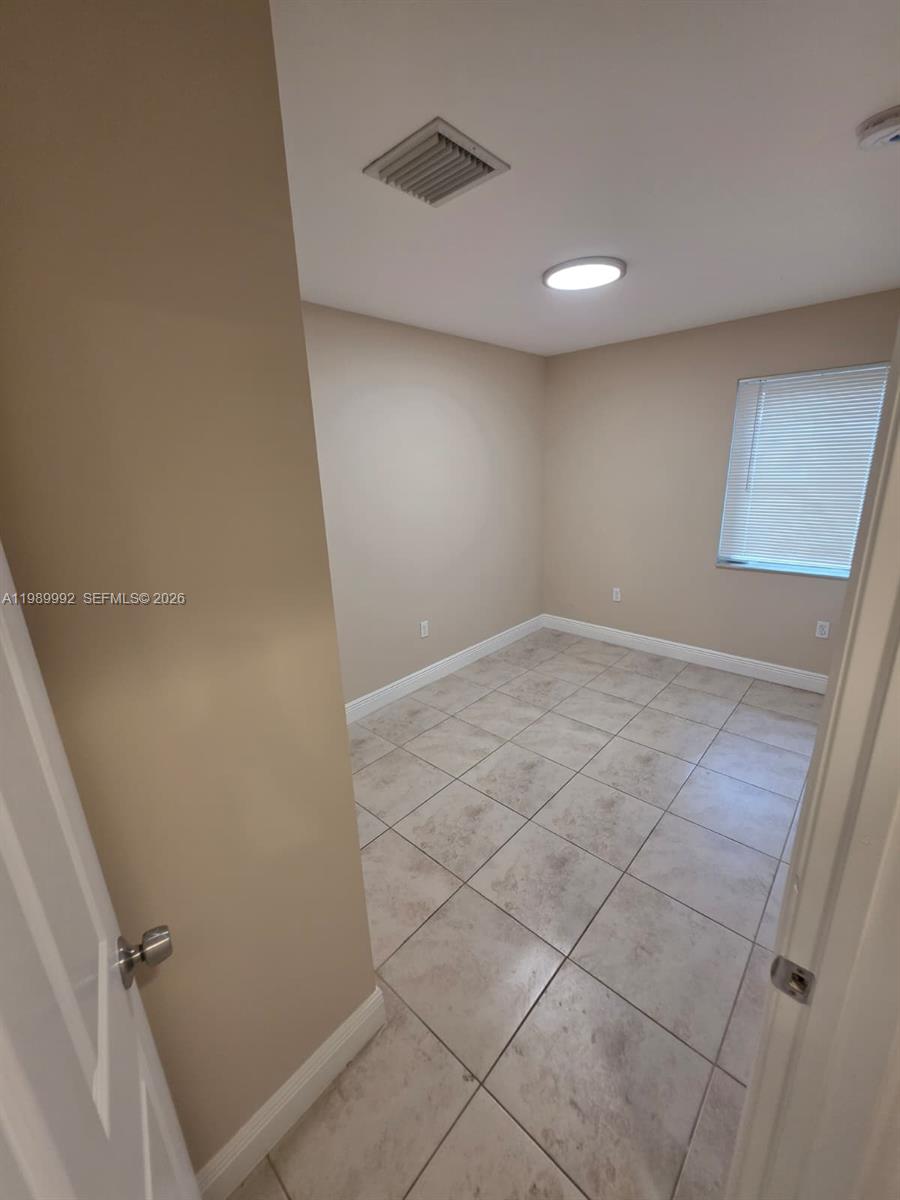 1990 NW 4th Ct #7, Miami FL 33136
