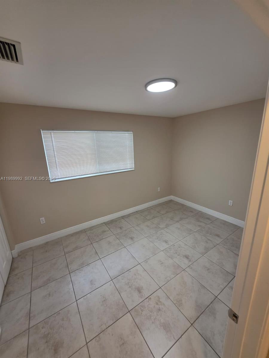 1990 NW 4th Ct #7, Miami FL 33136