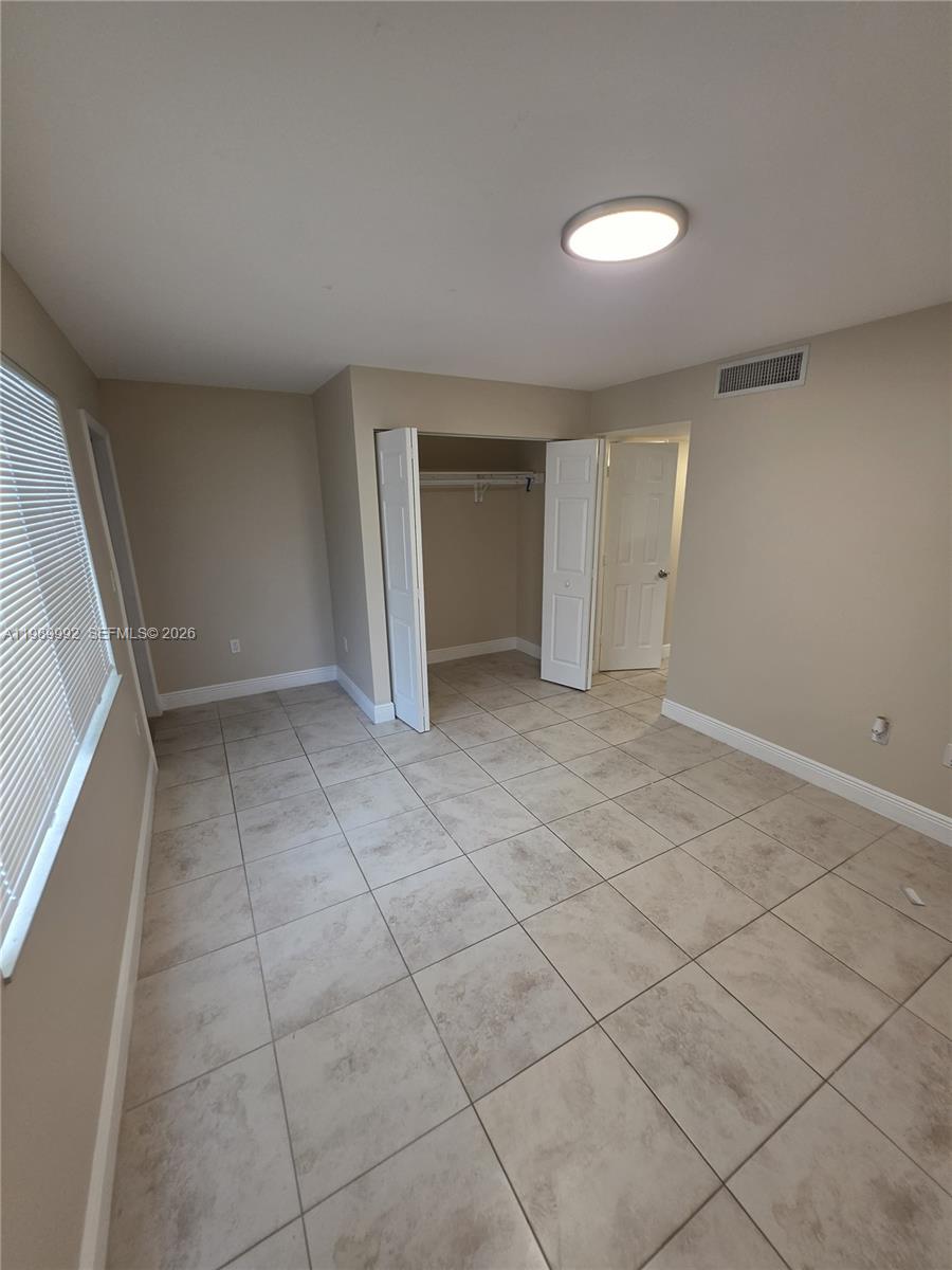 1990 NW 4th Ct #7, Miami FL 33136