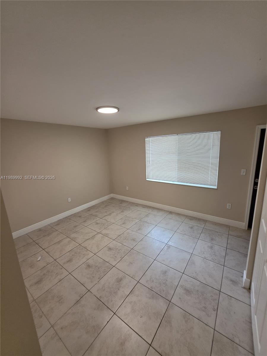 1990 NW 4th Ct #7, Miami FL 33136
