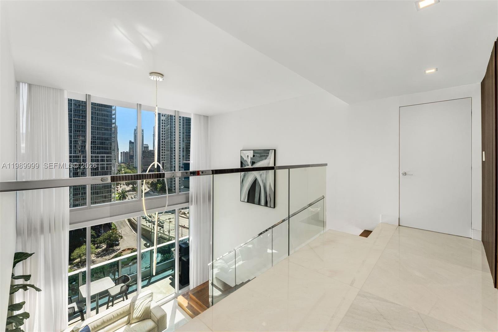 200 Biscayne Boulevard Way #1406, Miami FL 33131
