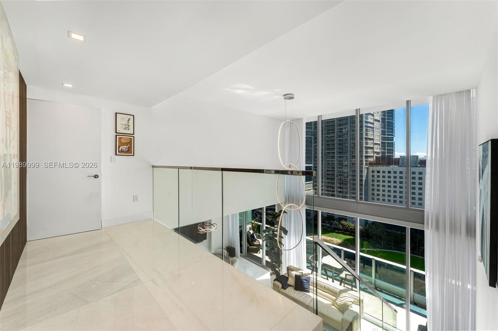 200 Biscayne Boulevard Way #1406, Miami FL 33131