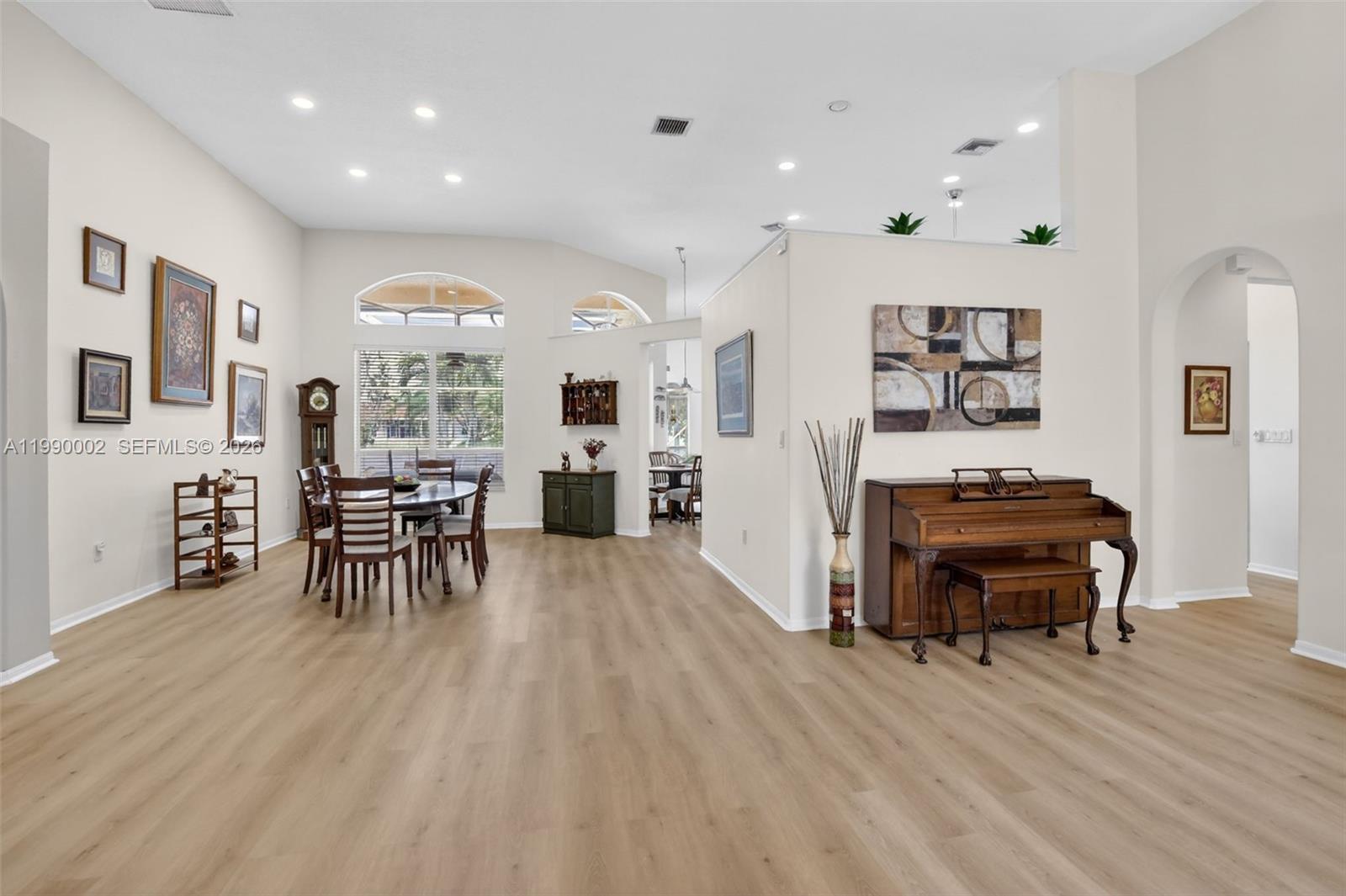 1845 NW 139th Ter, Pembroke Pines FL 33028