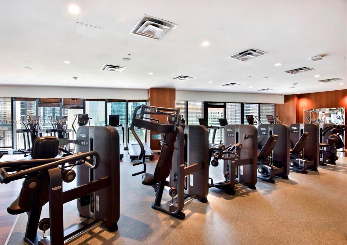 1300 S Miami Ave #1607, Miami FL 33130