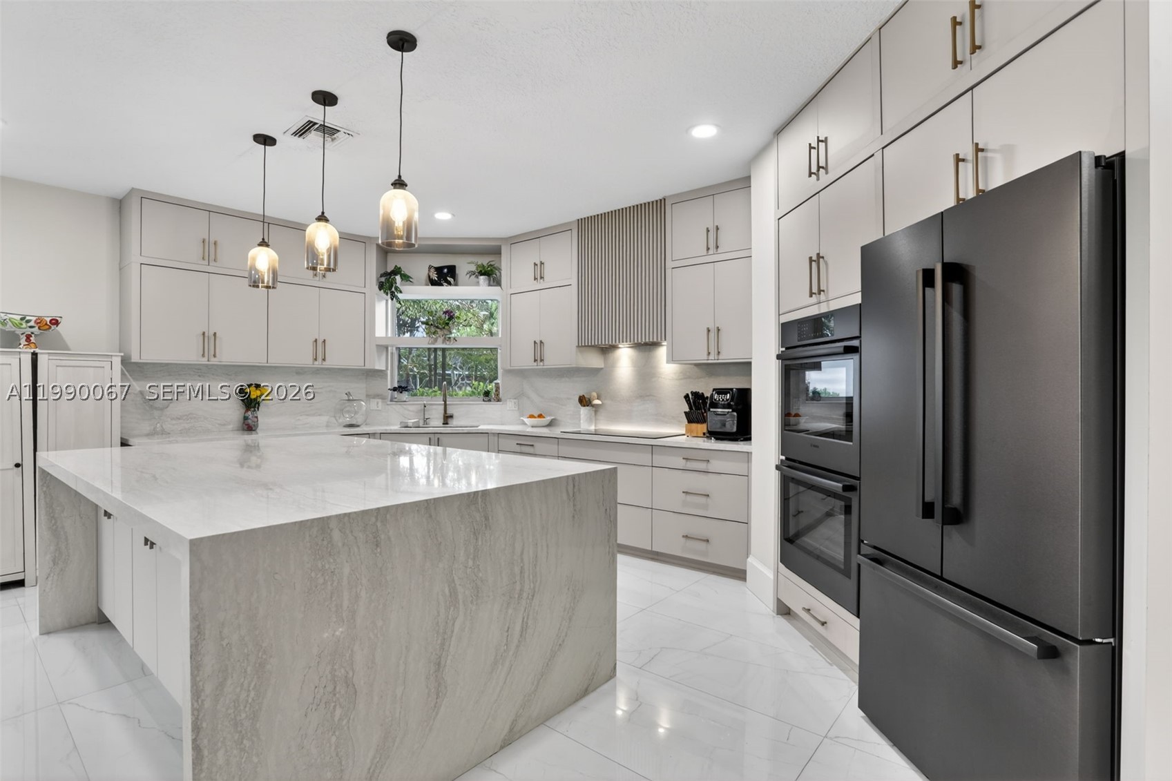 4953 Kensington Cir, Coral Springs FL 33076