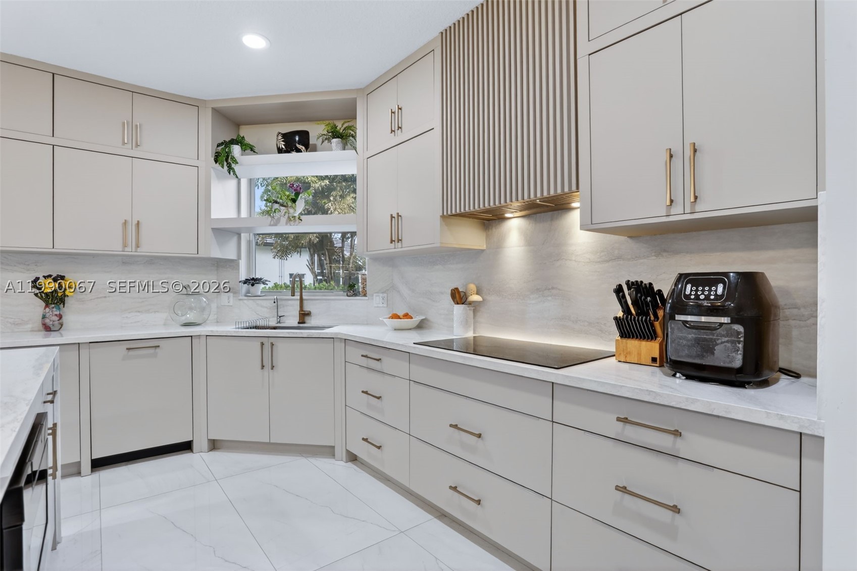 4953 Kensington Cir, Coral Springs FL 33076