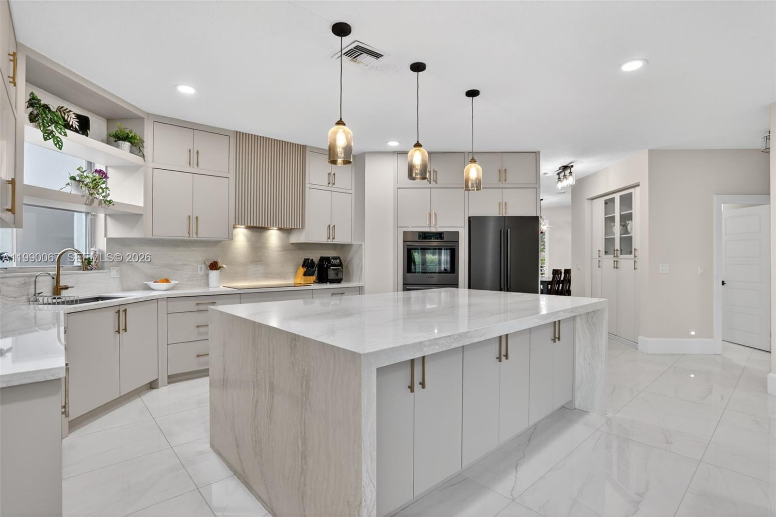 4953 Kensington Cir, Coral Springs FL 33076
