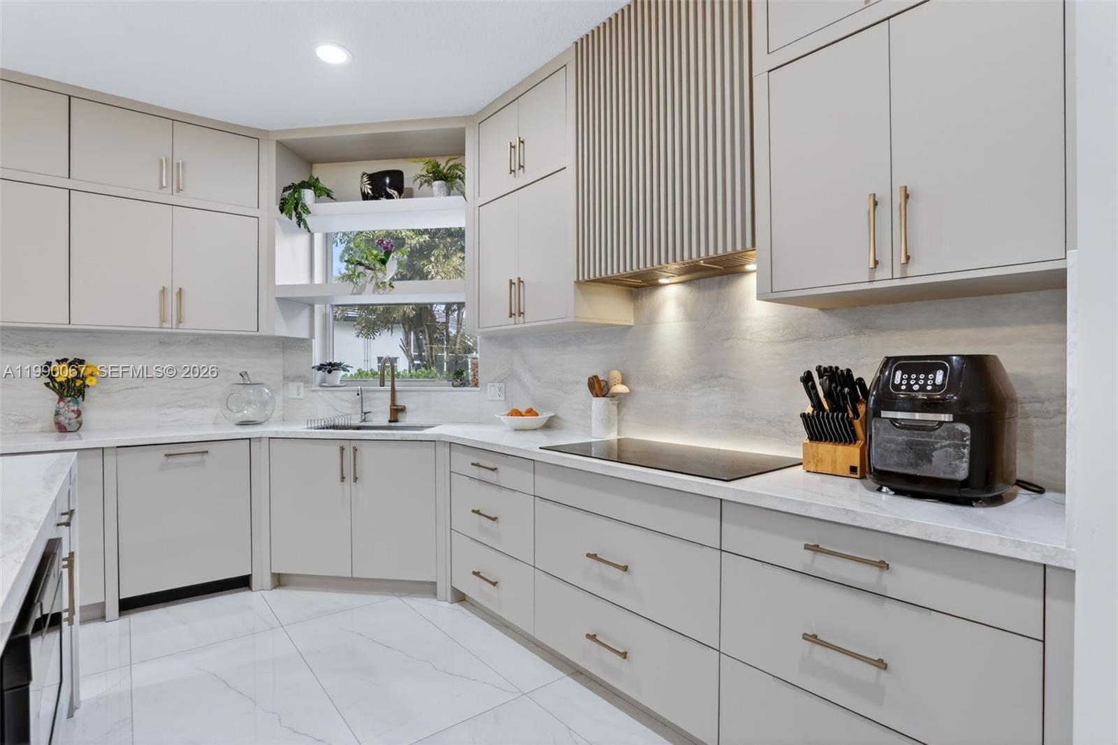 4953 Kensington Cir, Coral Springs FL 33076