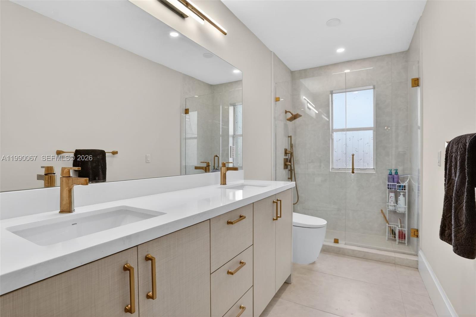 4953 Kensington Cir, Coral Springs FL 33076