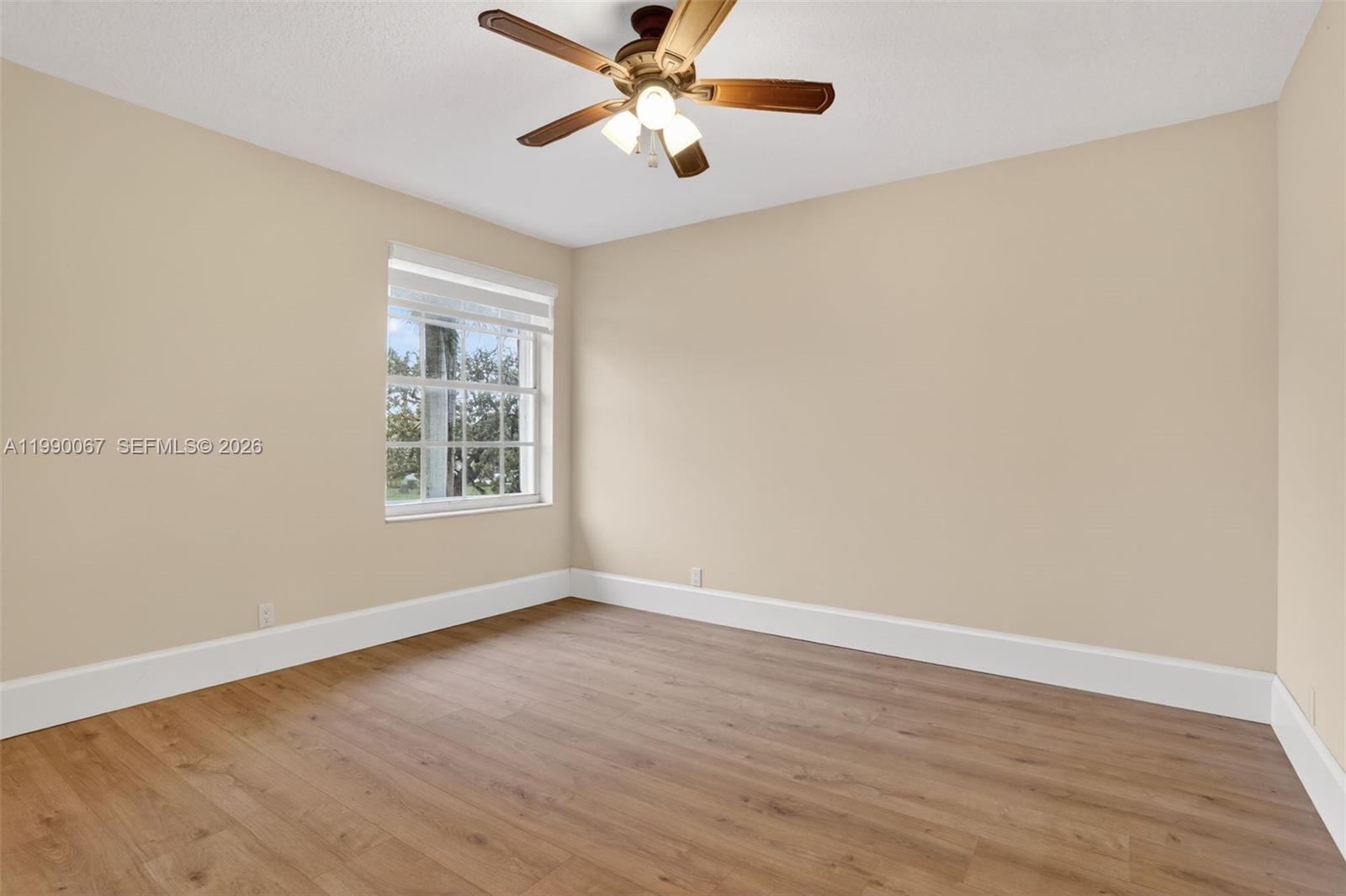 4953 Kensington Cir, Coral Springs FL 33076