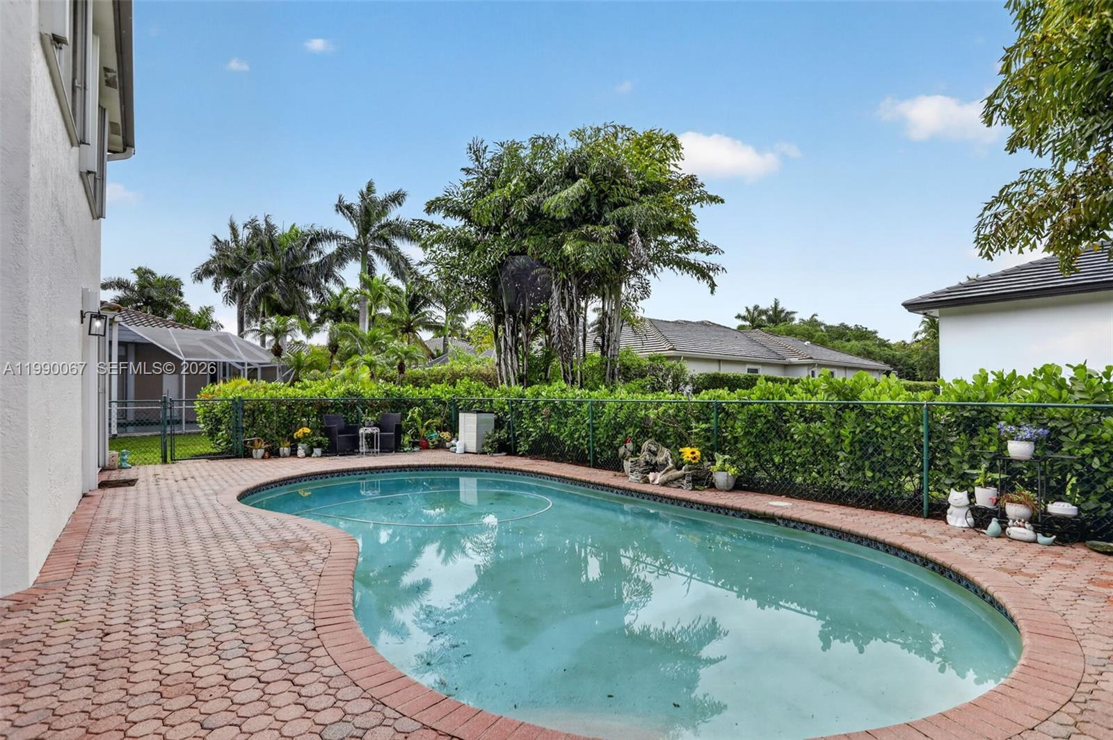 4953 Kensington Cir, Coral Springs FL 33076