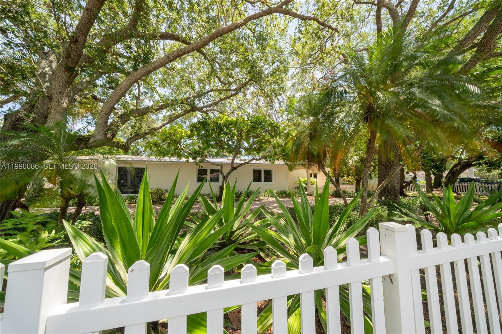 16445 SW 80th Ave, Palmetto Bay FL 33157