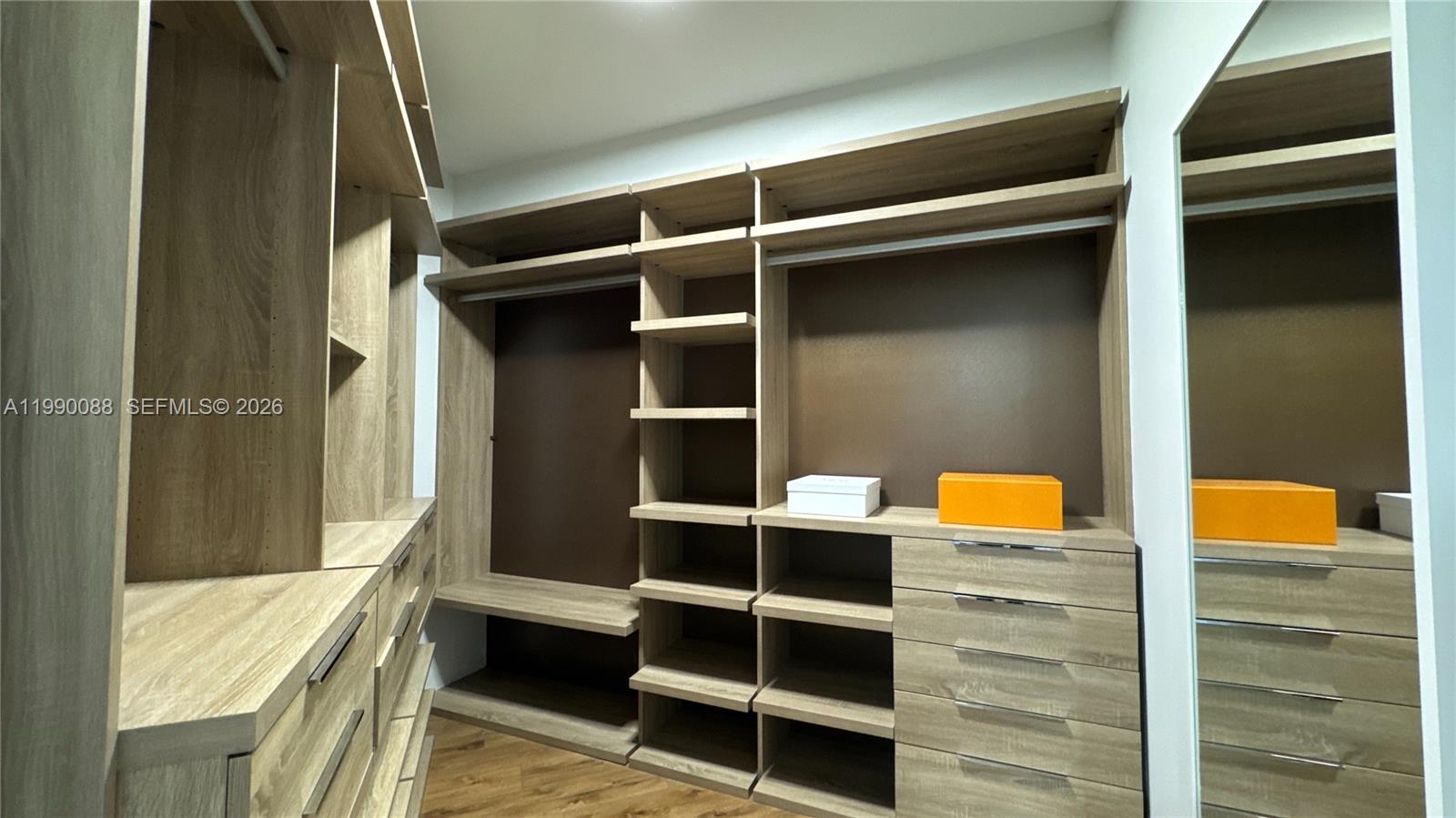 20000 E Country Club Dr #1016, Aventura FL 33180