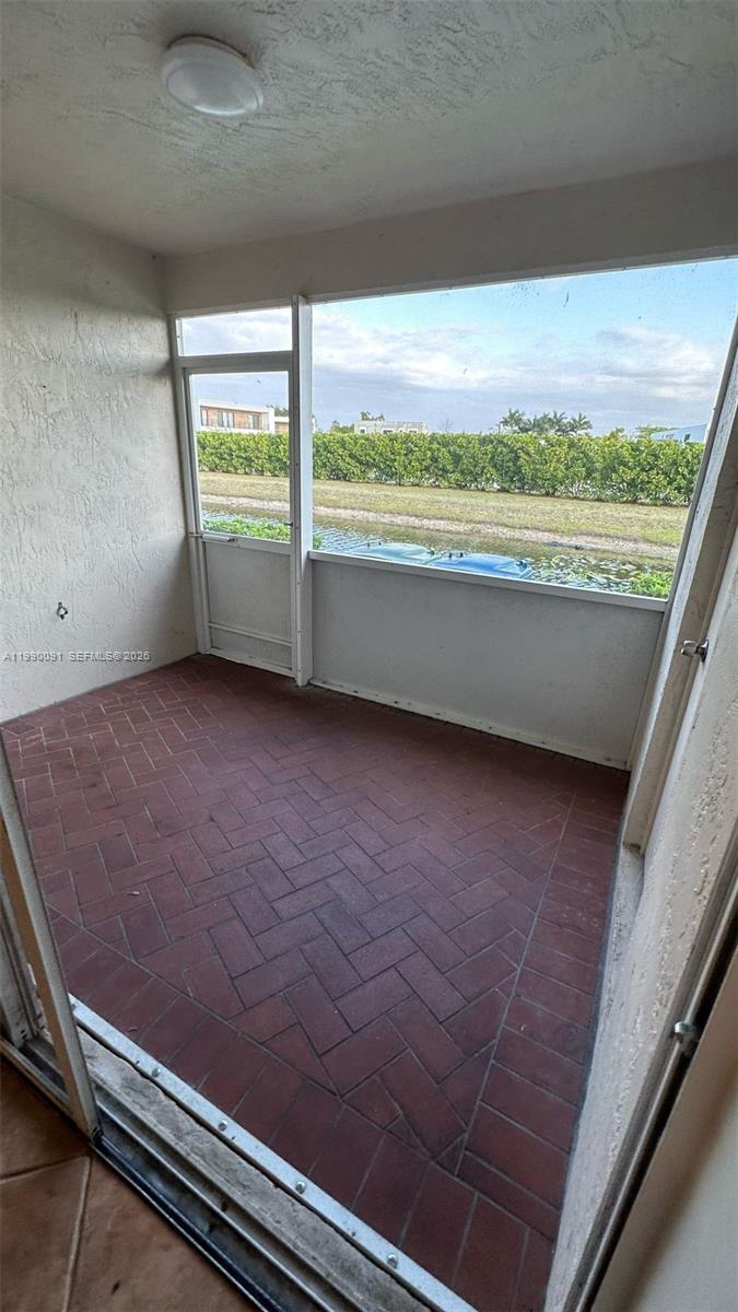 50 Key West Ct #50, Weston FL 33326