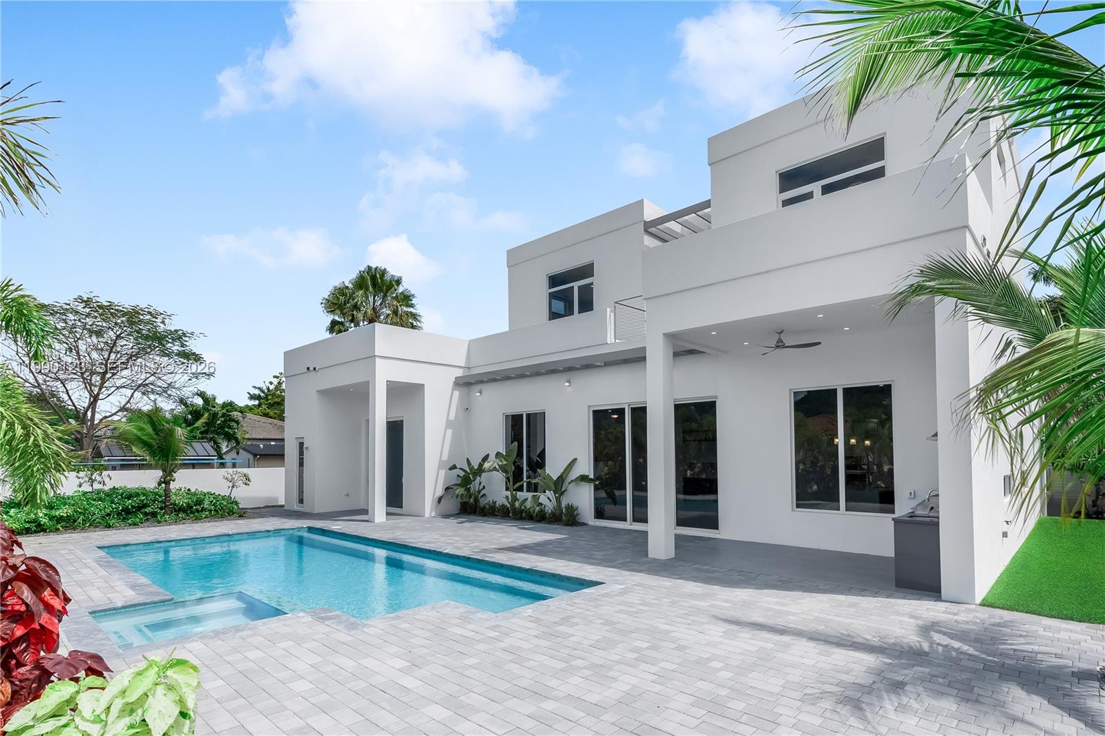 9895 NW 26th St, Doral FL 33172