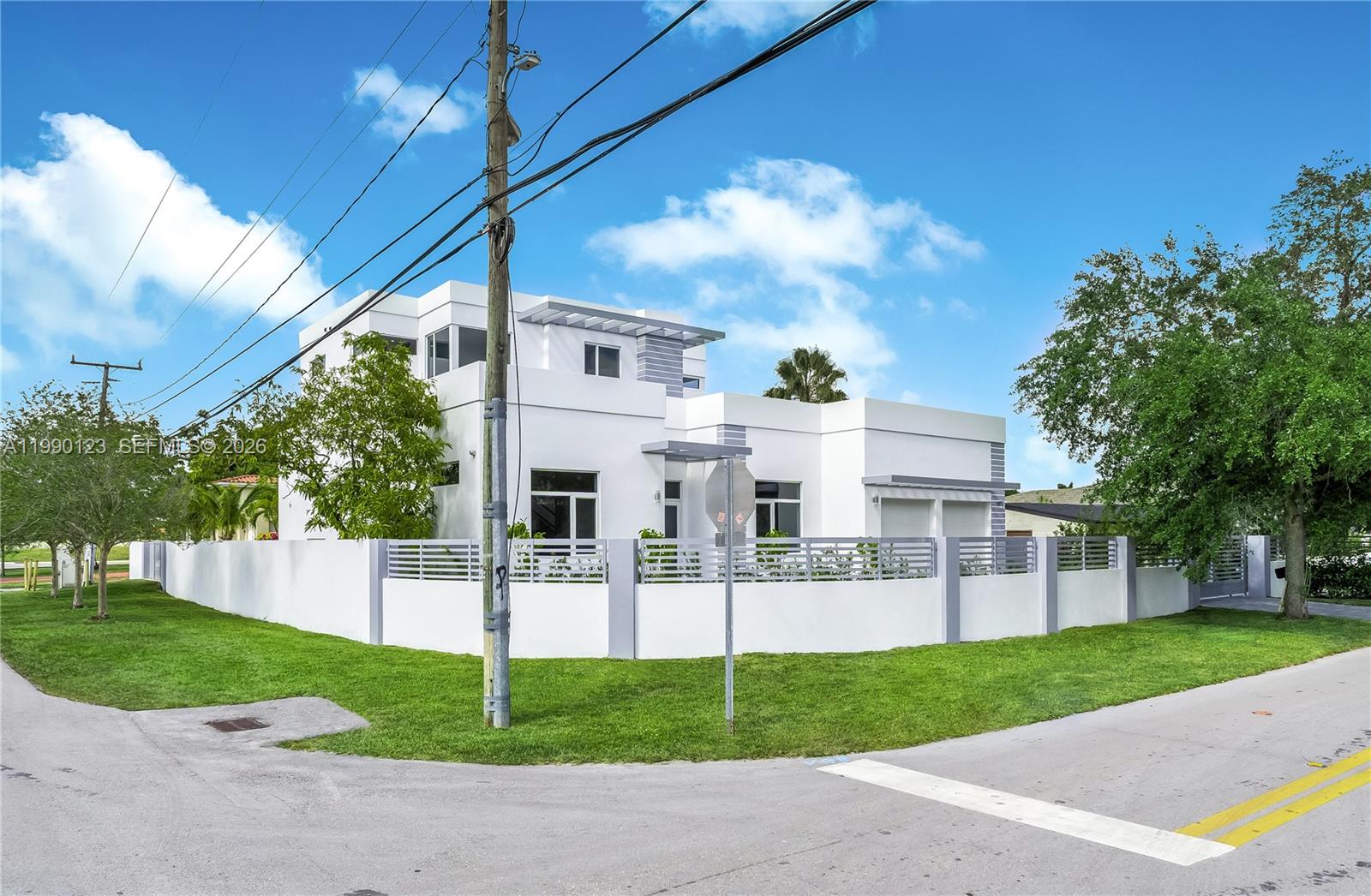 9895 NW 26th St, Doral FL 33172