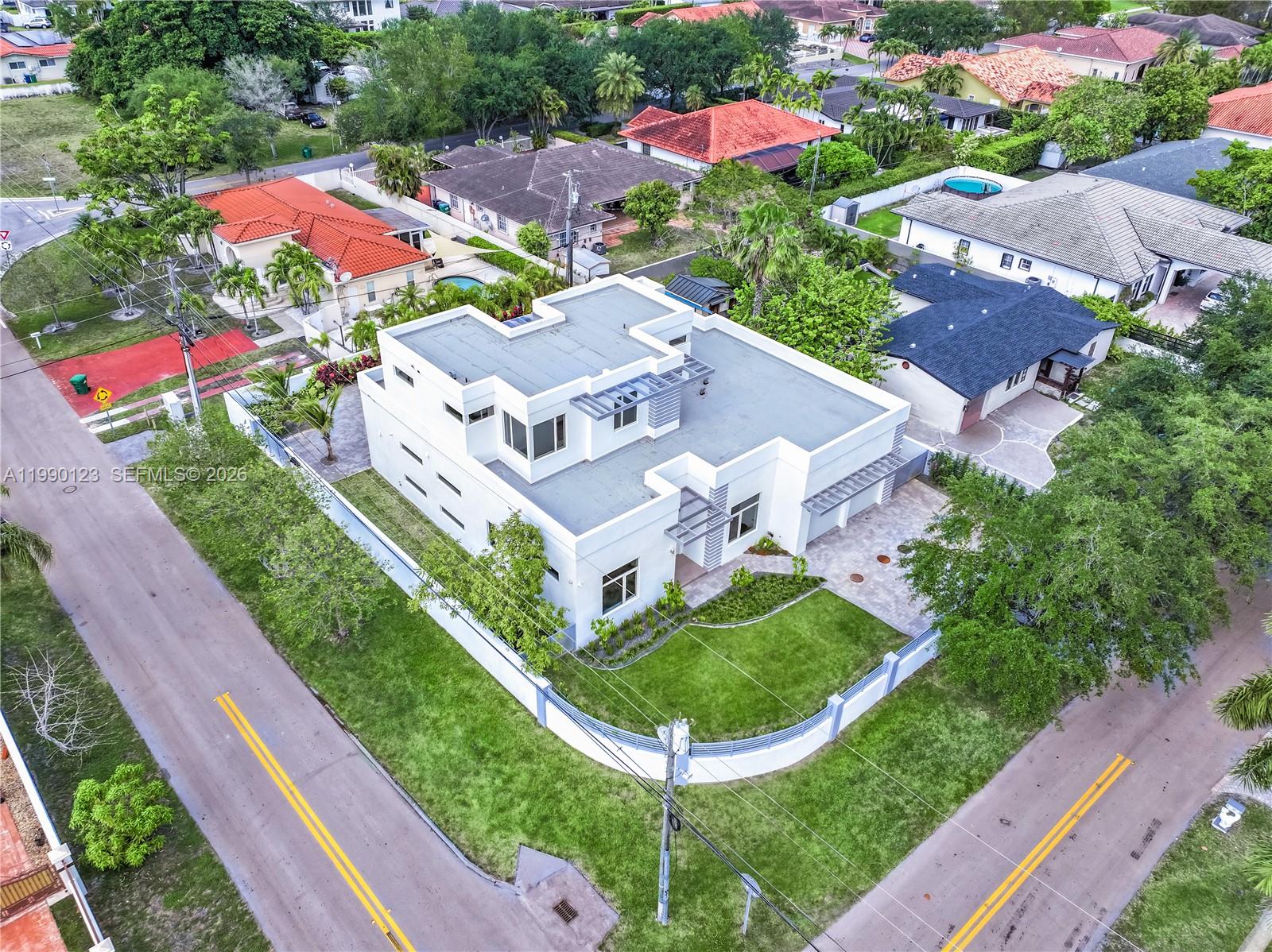 9895 NW 26th St, Doral FL 33172