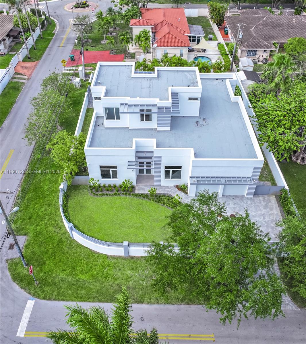 9895 NW 26th St, Doral FL 33172