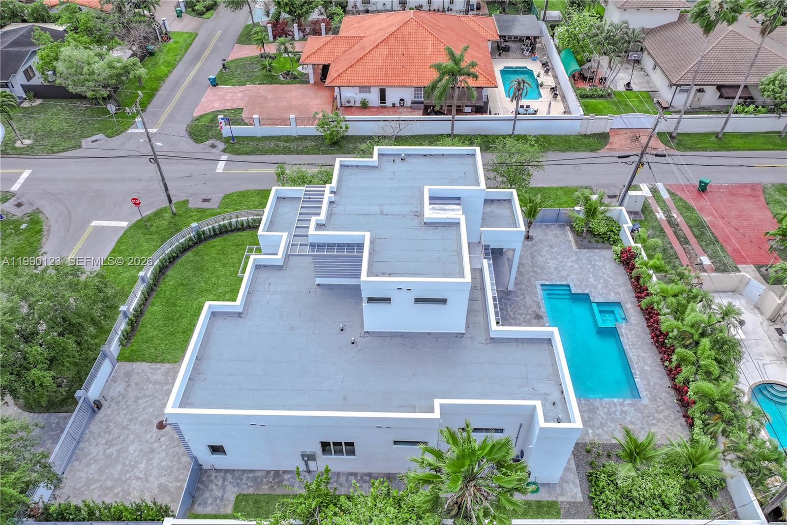 9895 NW 26th St, Doral FL 33172